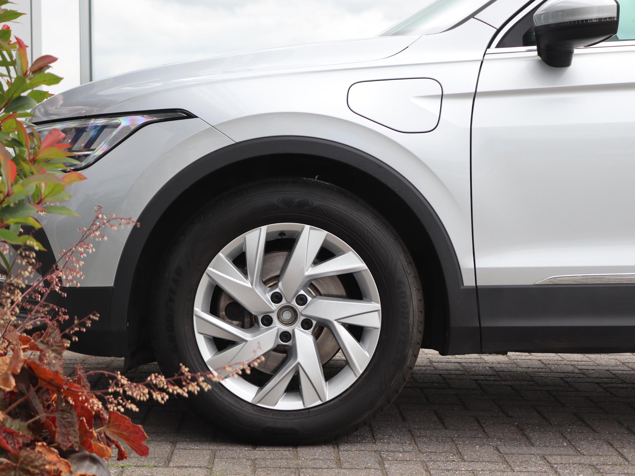 Volkswagen Tiguan 1.4 TSI 245 pk DSG eHybrid Life - Afbeelding 2