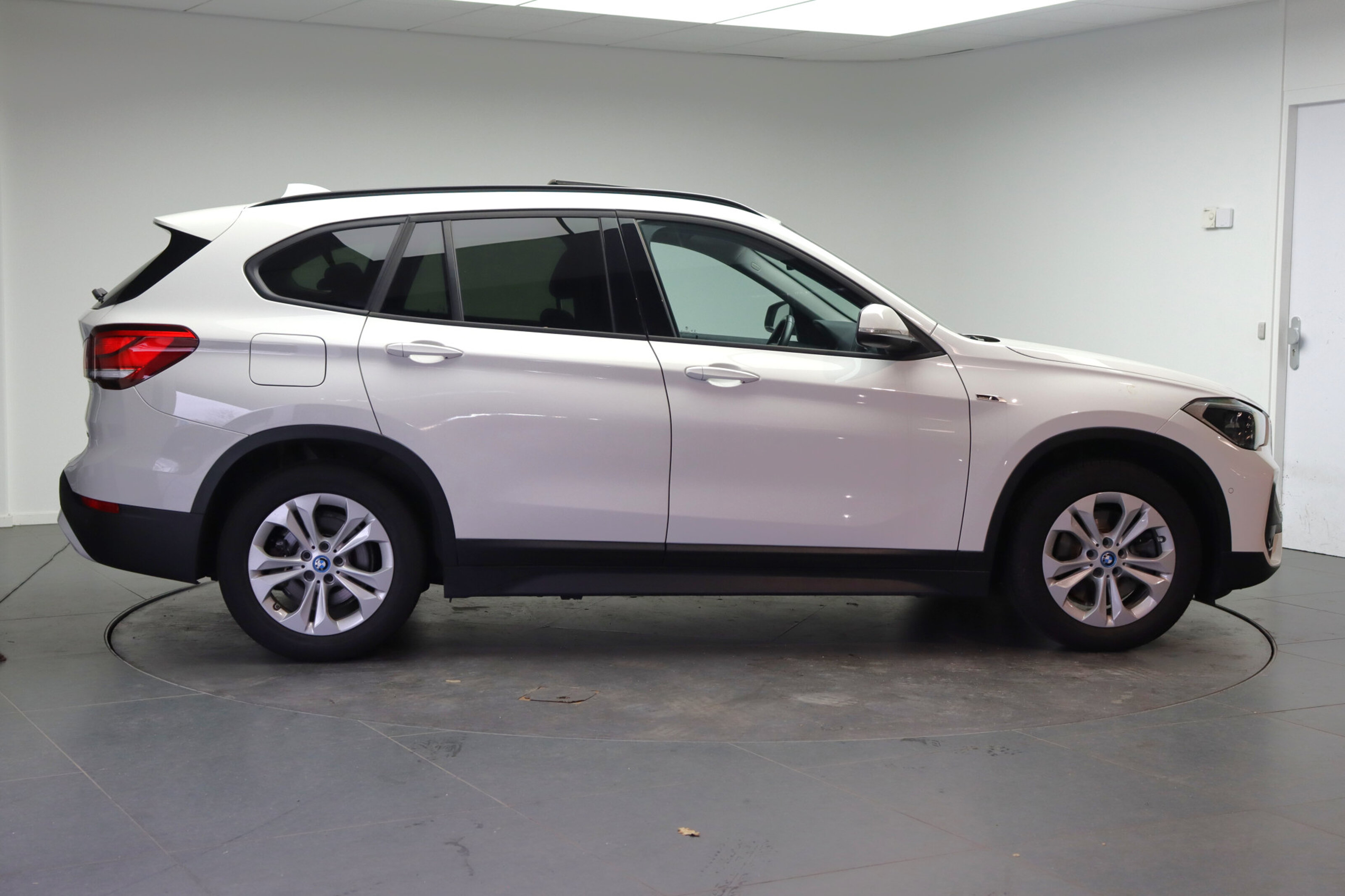 BMW X1 xDrive25e Essential Automaat