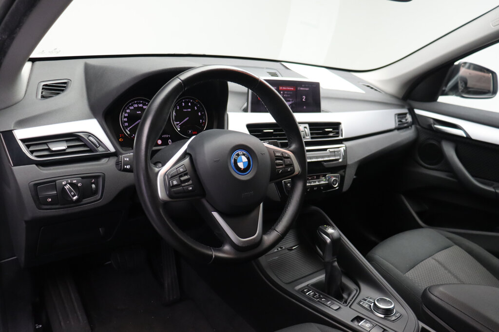 BMW X1 12