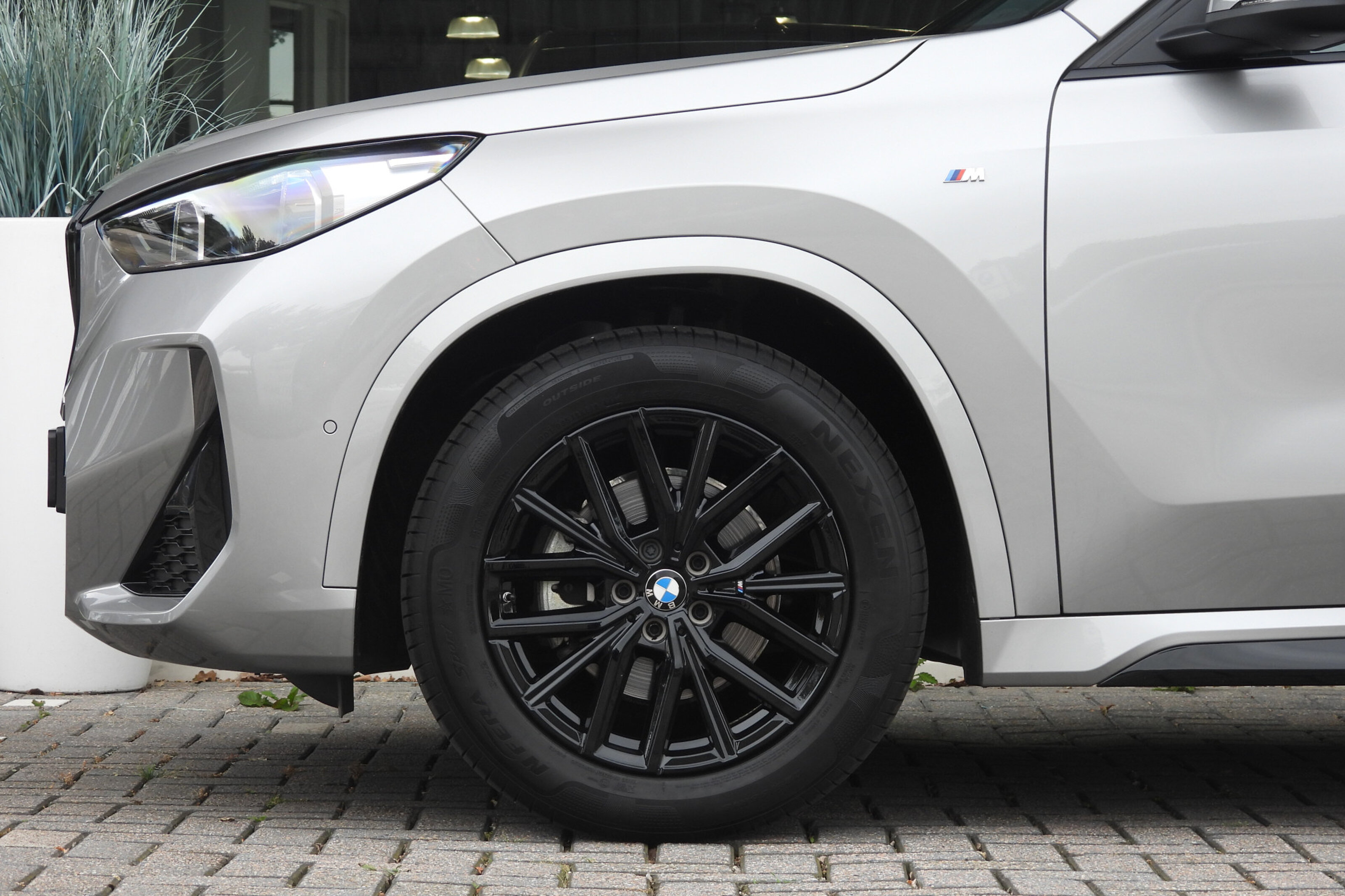 BMW X1 8