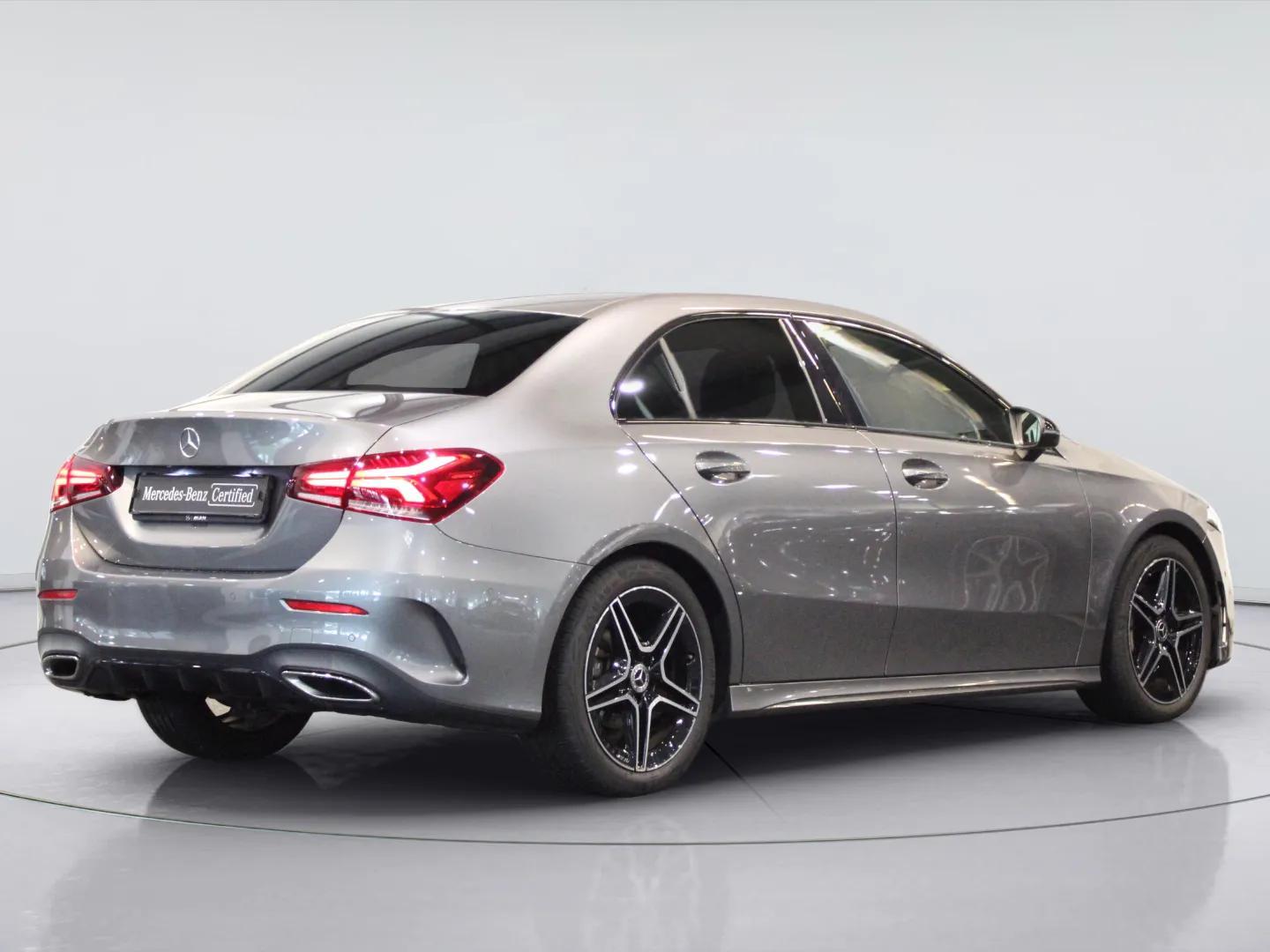 Mercedes-Benz A-Klasse Limousine 180 Business Solution AMG - Afbeelding 2
