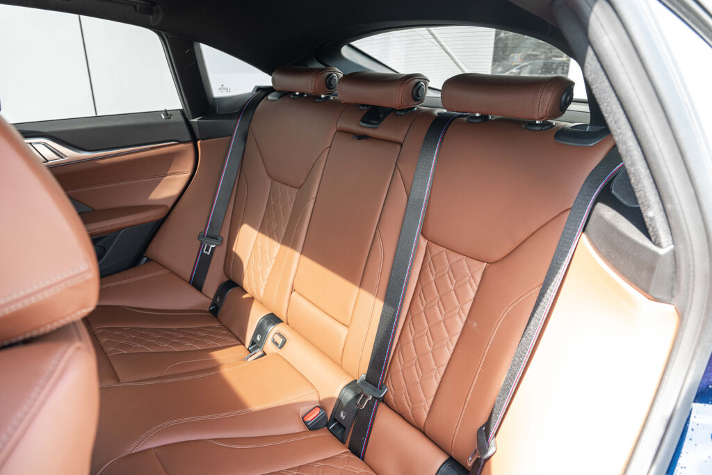 BMW i4 5