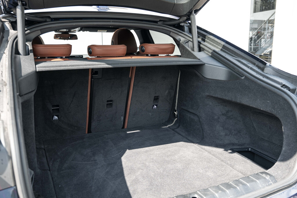 BMW i4 6