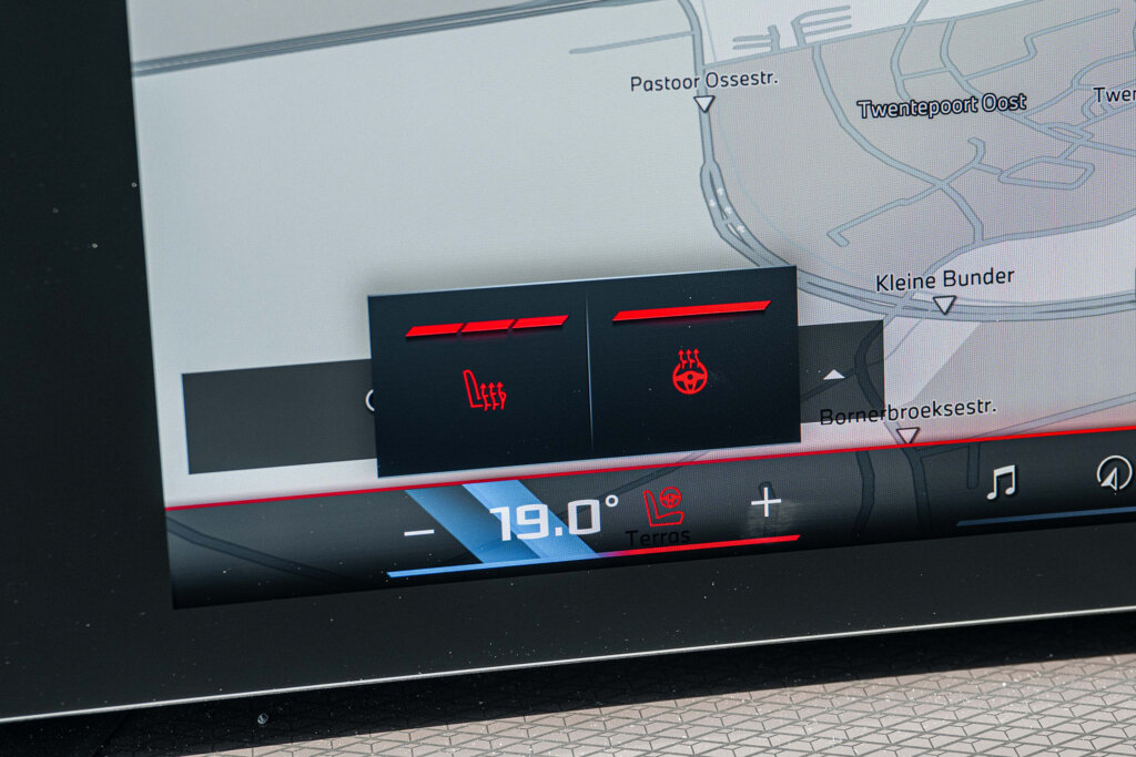BMW i4 11