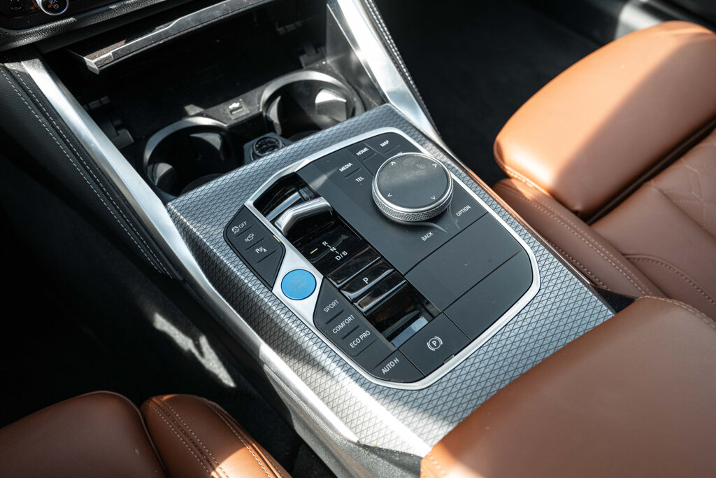 BMW i4 13