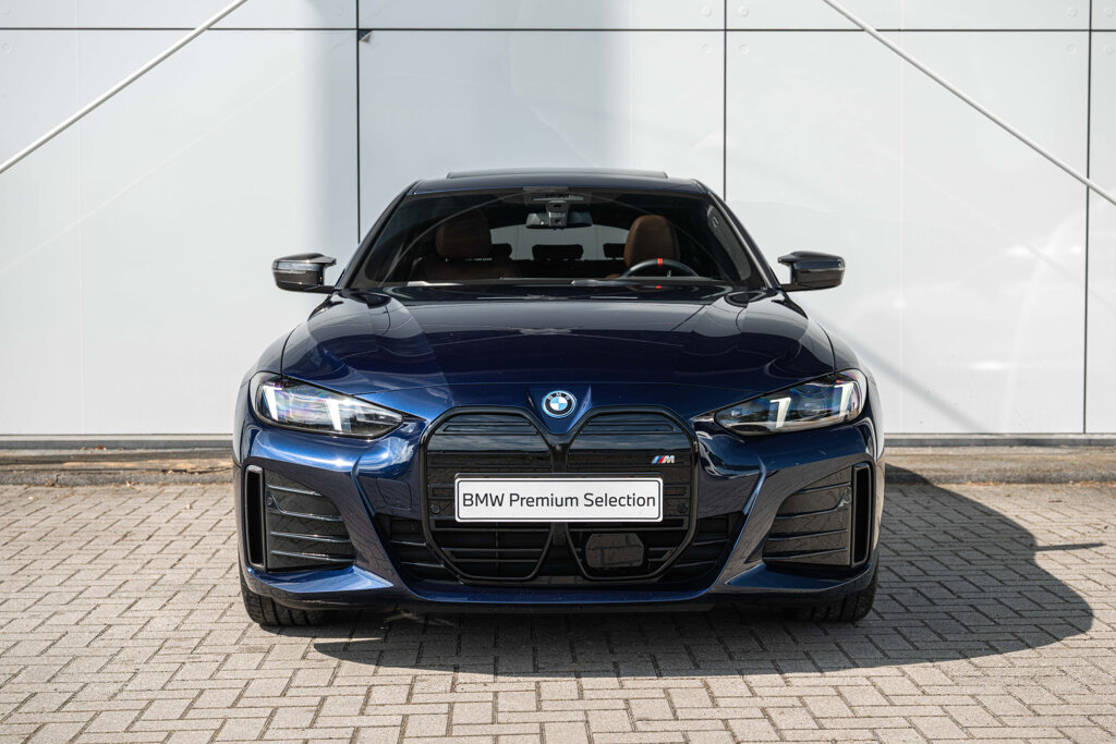 BMW i4 24