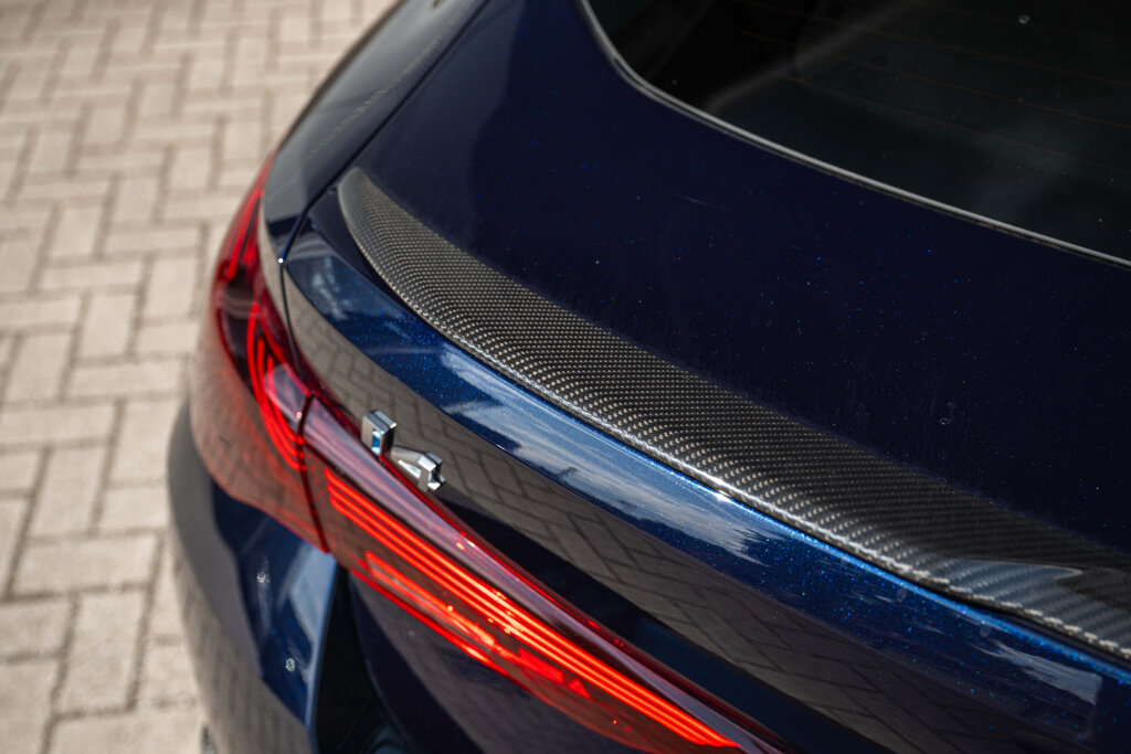 BMW i4 29