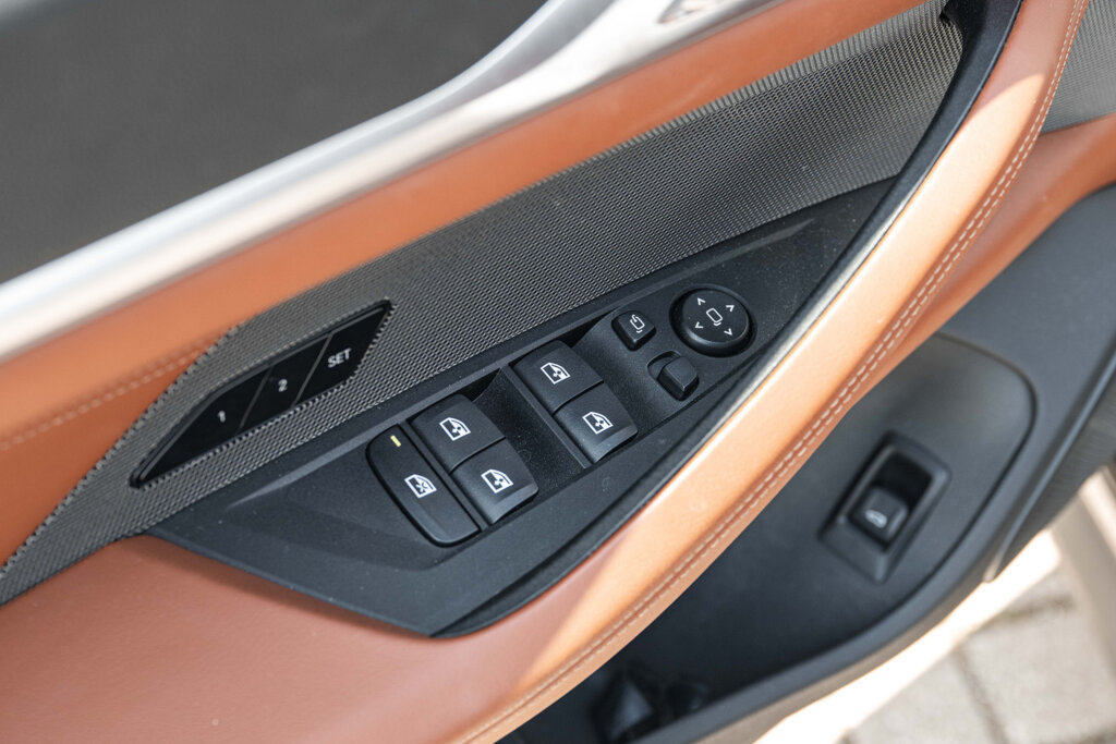 BMW i4 33