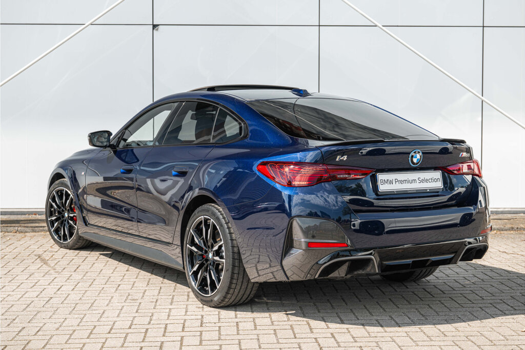 BMW i4 41