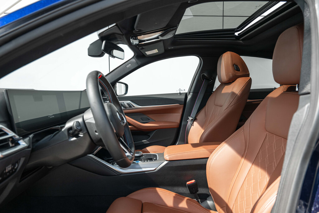 BMW i4 44