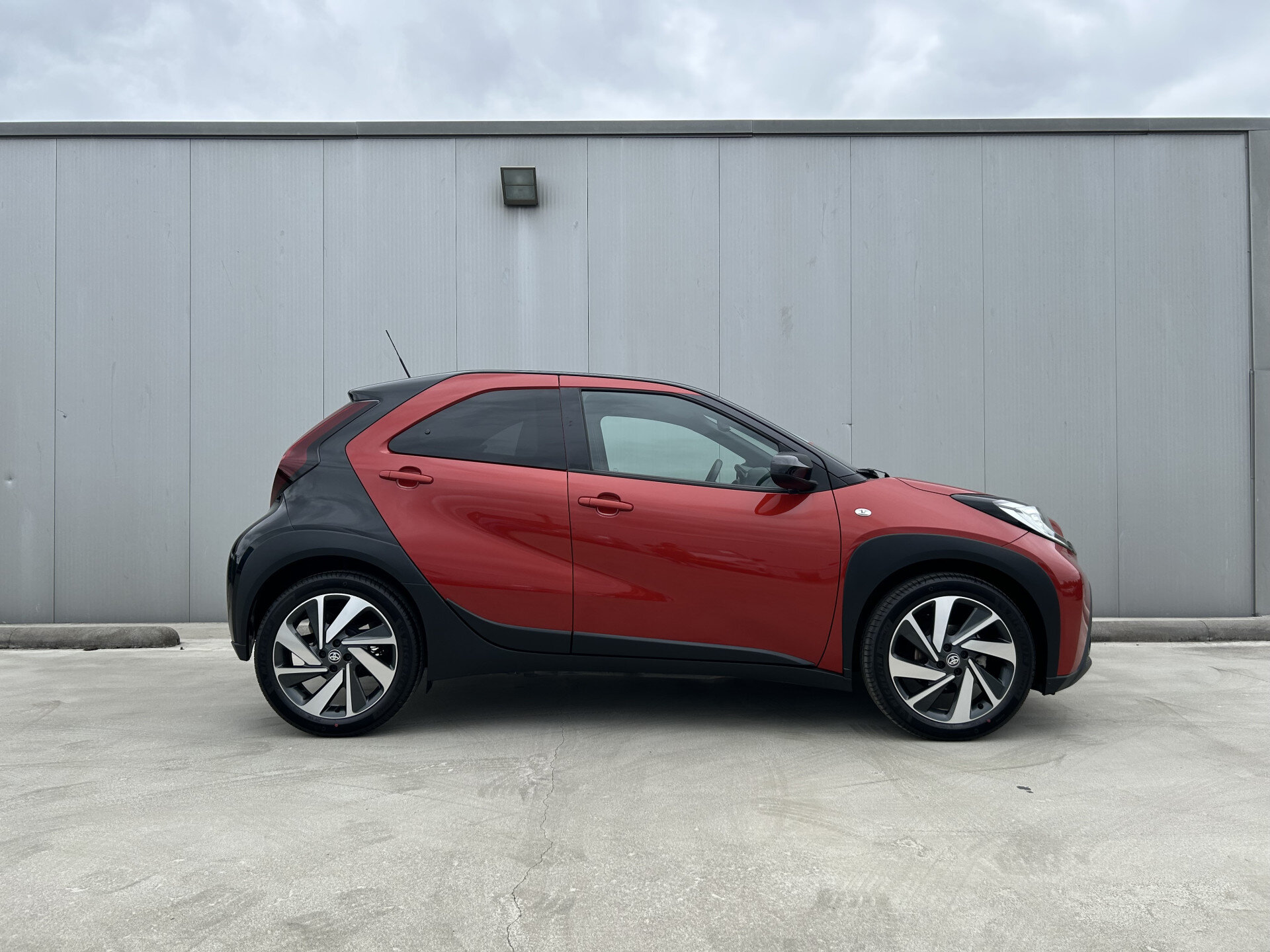 Toyota Aygo X 1.0 VVT-i MT Envy Limited - Afbeelding 3