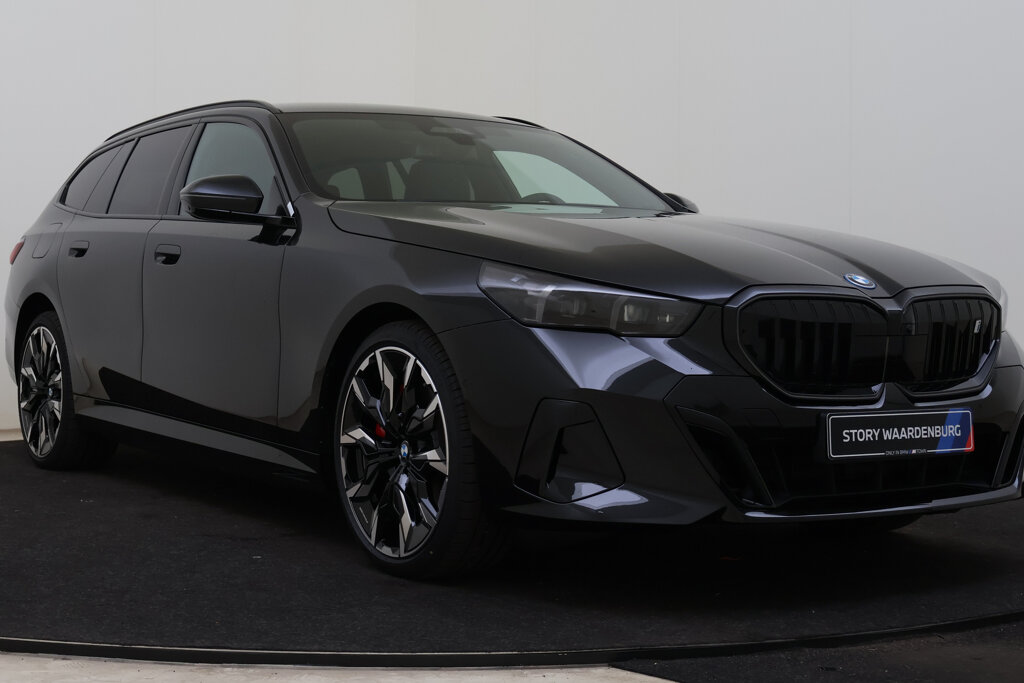 BMW i5 13