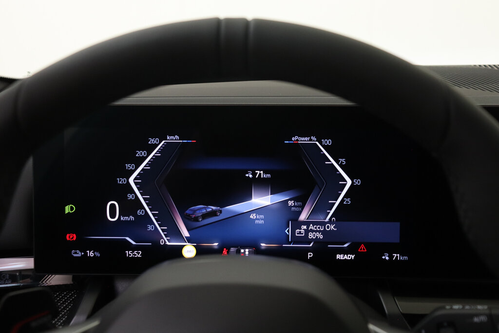BMW i5 37