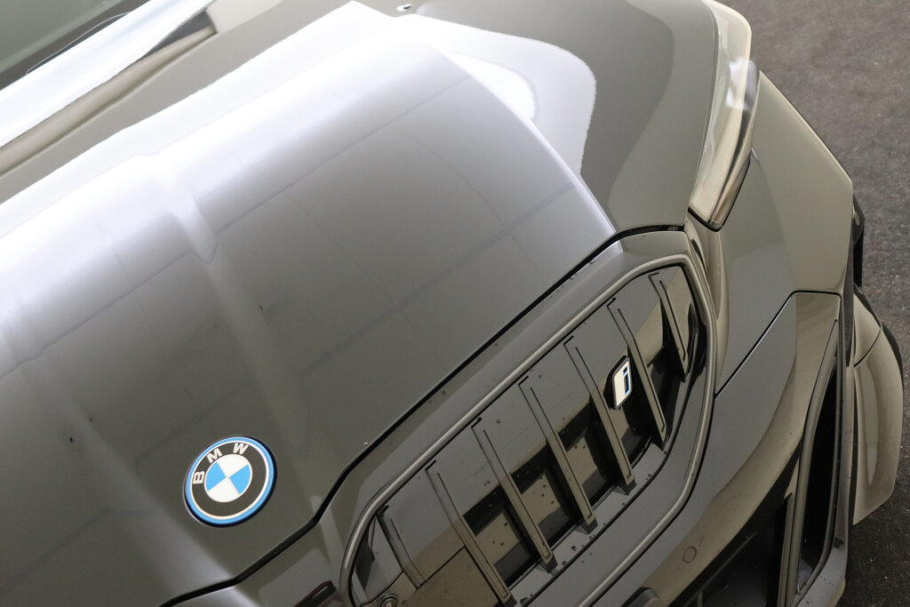 BMW i5 44