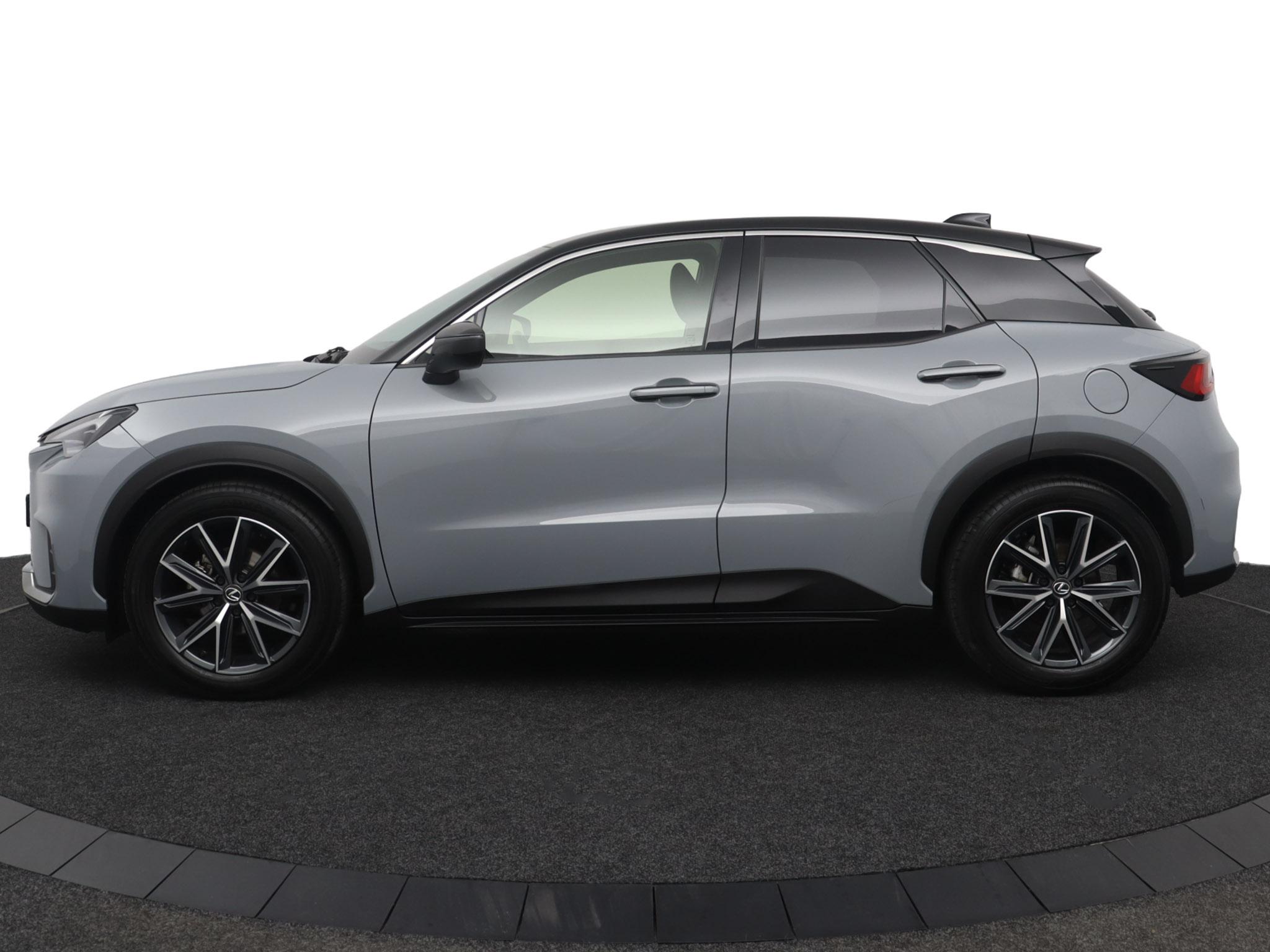 Lexus LBX Emotion 2WD - Afbeelding 3