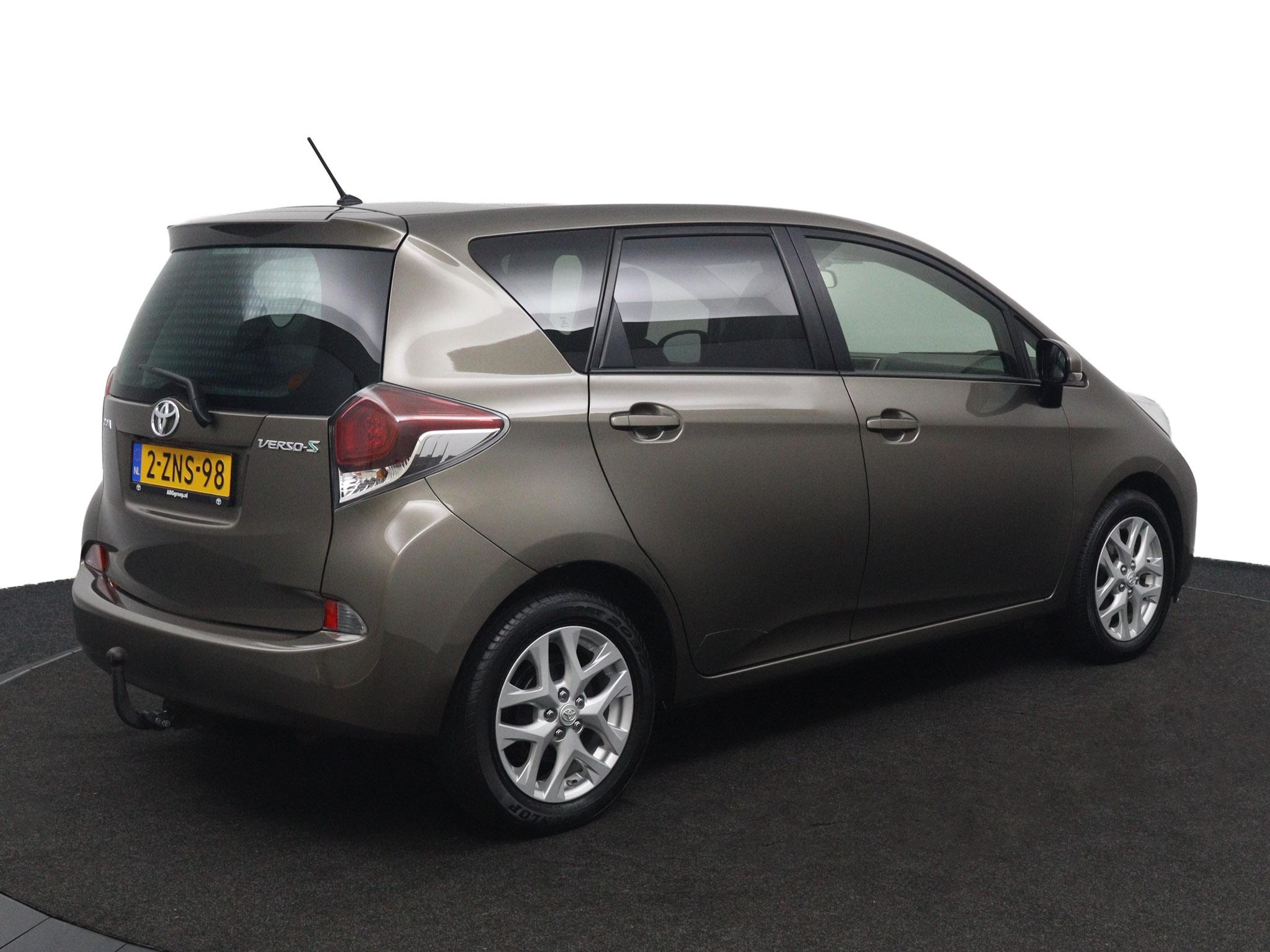 Toyota Verso-S 1.3 VVT-i Trend - Afbeelding 2