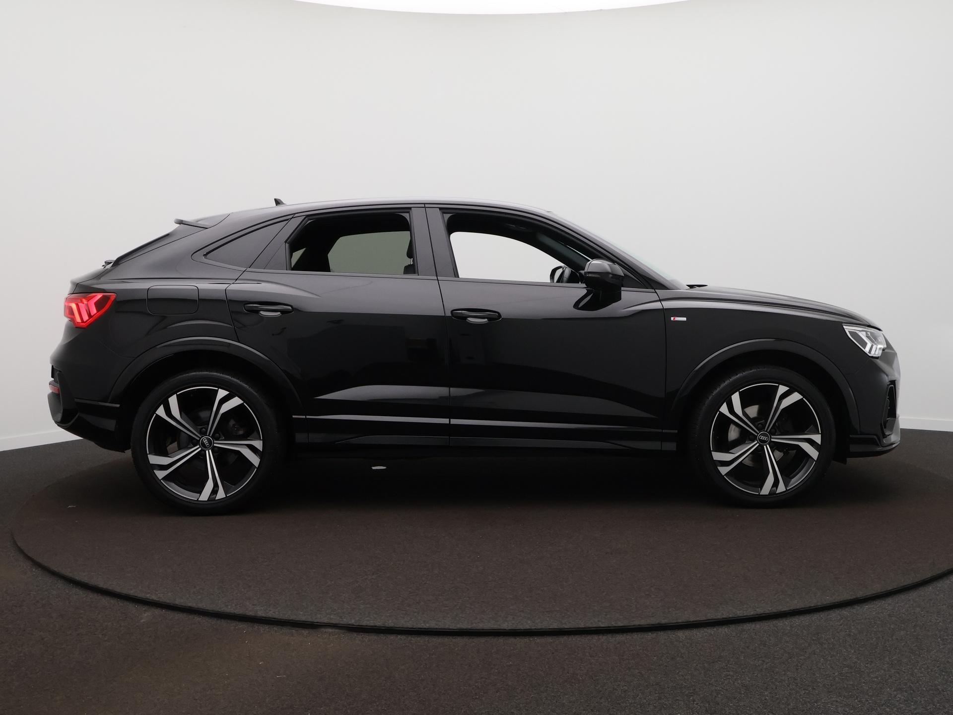 Audi Q3 Sportback 35 TFSI S Edition - Afbeelding 4