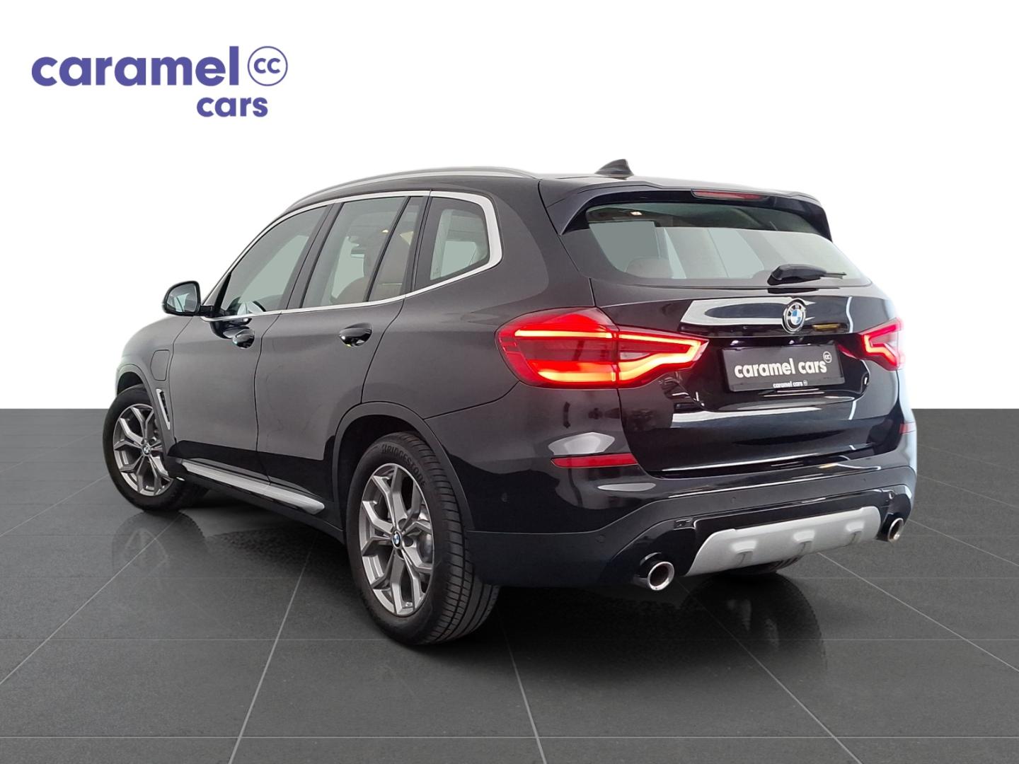 BMW X3 XDRIVE 30e PHEV *SET WINTERBANDEN*LEDER*PANO DAK*OPEN DAK*ZETELVERWARMING*DAB*CAMERA EN SENSOREN*GP - Afbeelding 4