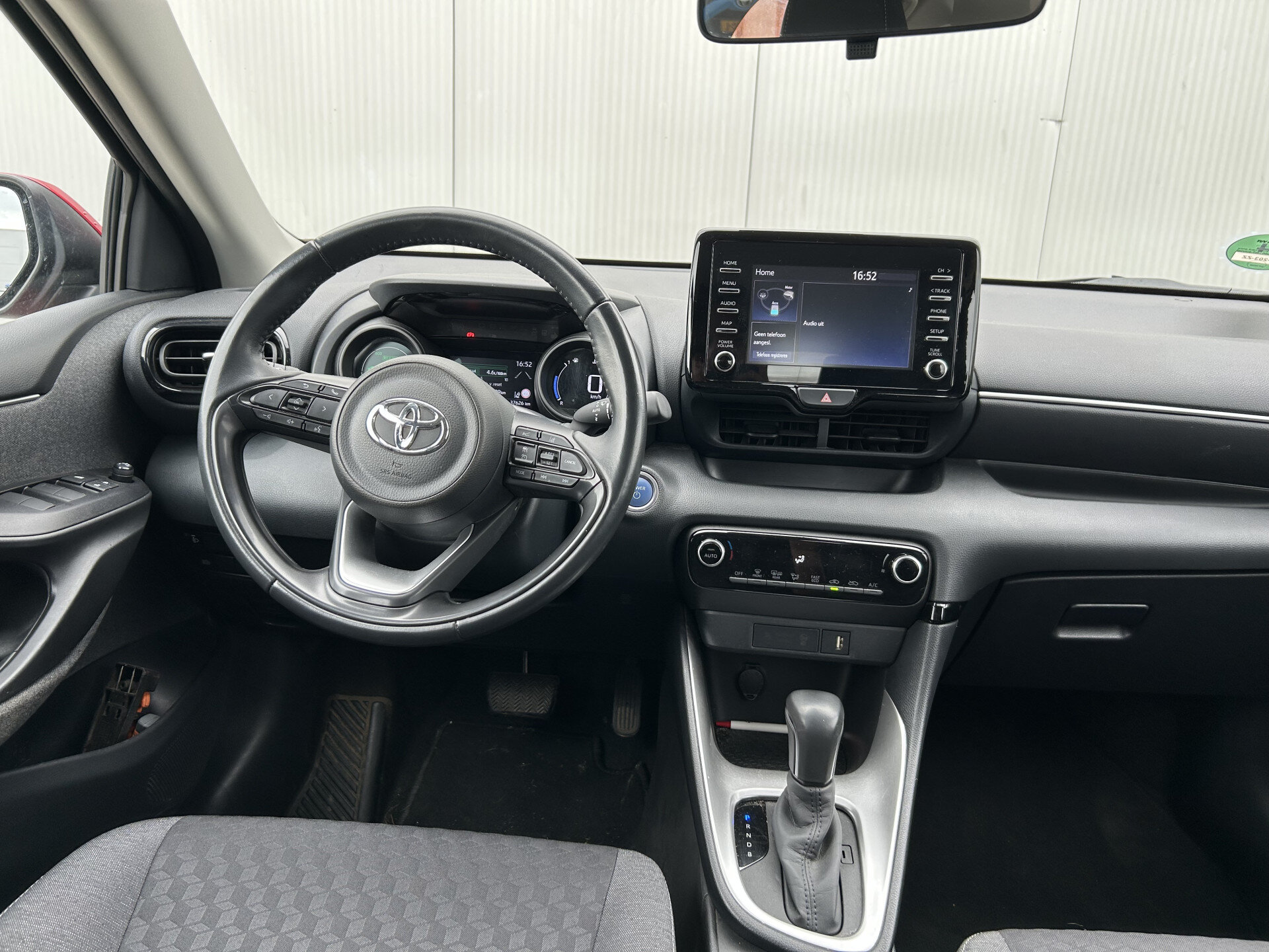 Toyota Yaris 1.5 Hybrid Dynamic Automaat - Afbeelding 2