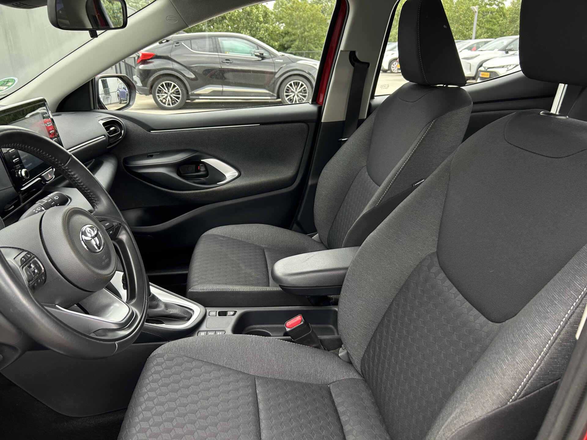 Toyota Yaris 1.5 Hybrid Dynamic Automaat - Afbeelding 4