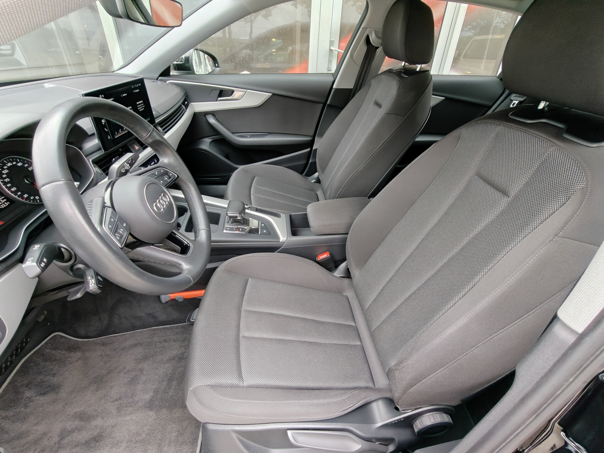 Audi A4 Limousine 35 TFSI Pro Line - Afbeelding 3