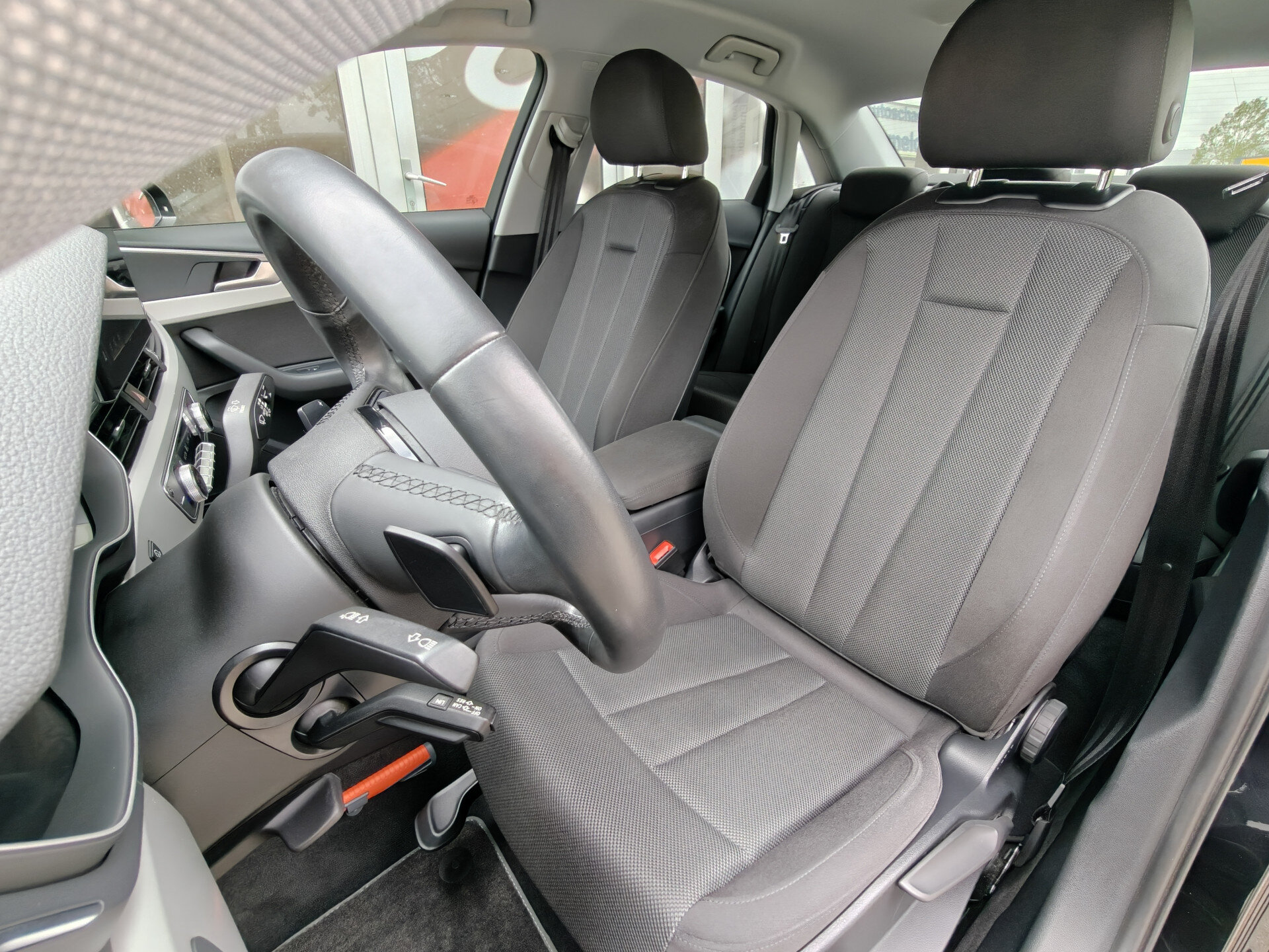 Audi A4 Limousine 35 TFSI Pro Line - Afbeelding 4