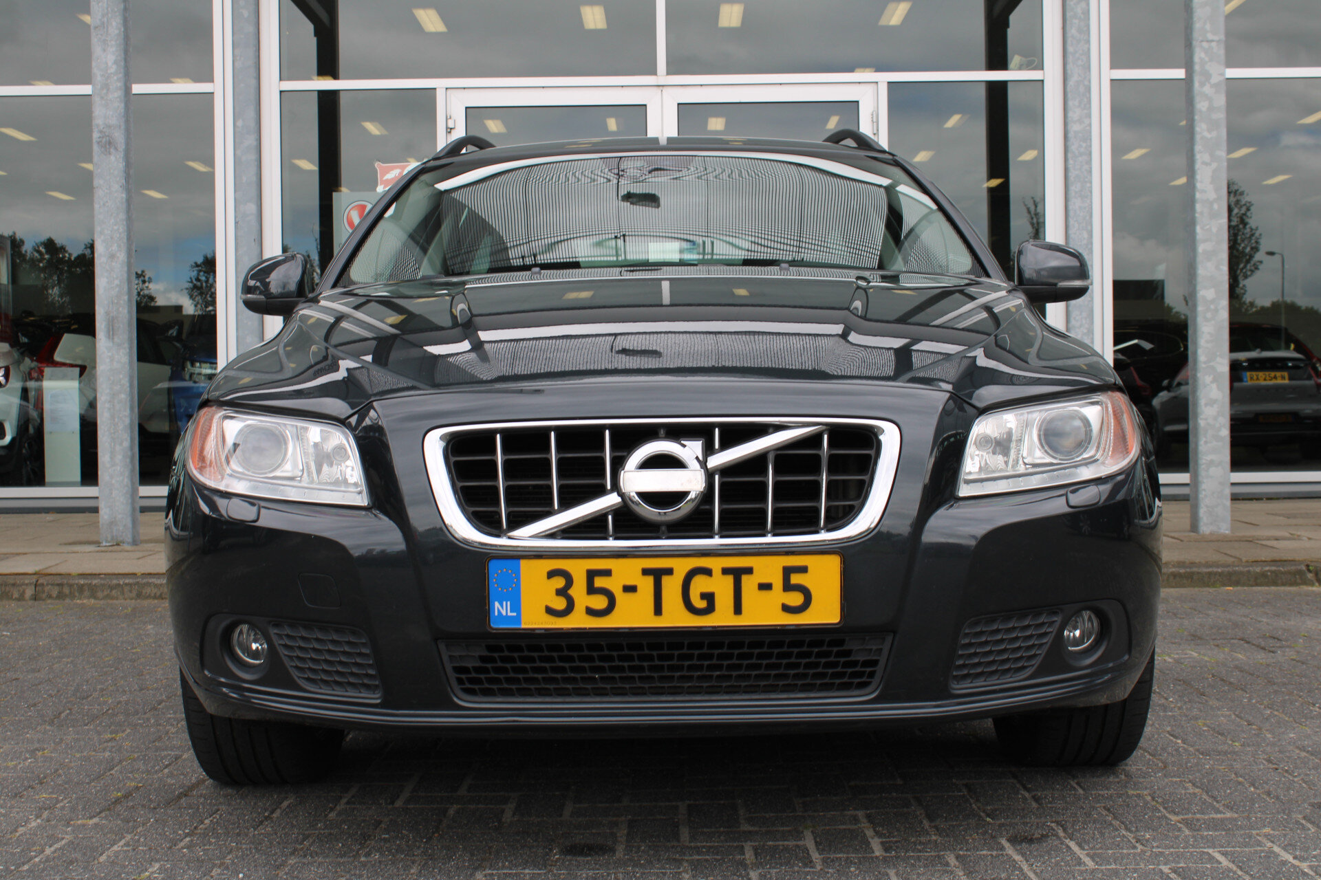 Volvo V70 T4 180PK Automaat Limited Edition - Afbeelding 4