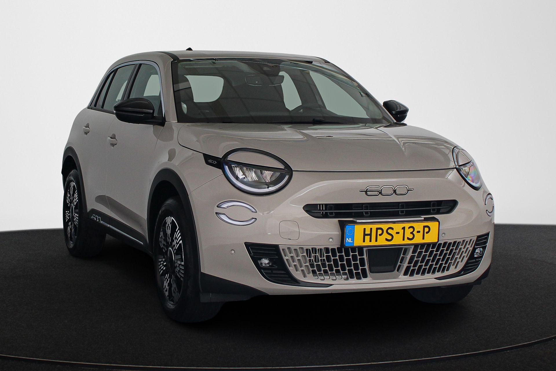 Fiat 600 1.2 Hybrid Urban - Afbeelding 2