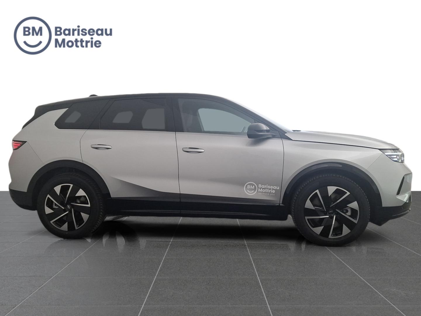 Opel Grandland ULTIMATE Electric 73 kWh *LEDER*MASSAGE STOELEN*360°CAMERA SENSOREN*CARPLAY*DAB*GPS* - Afbeelding 3