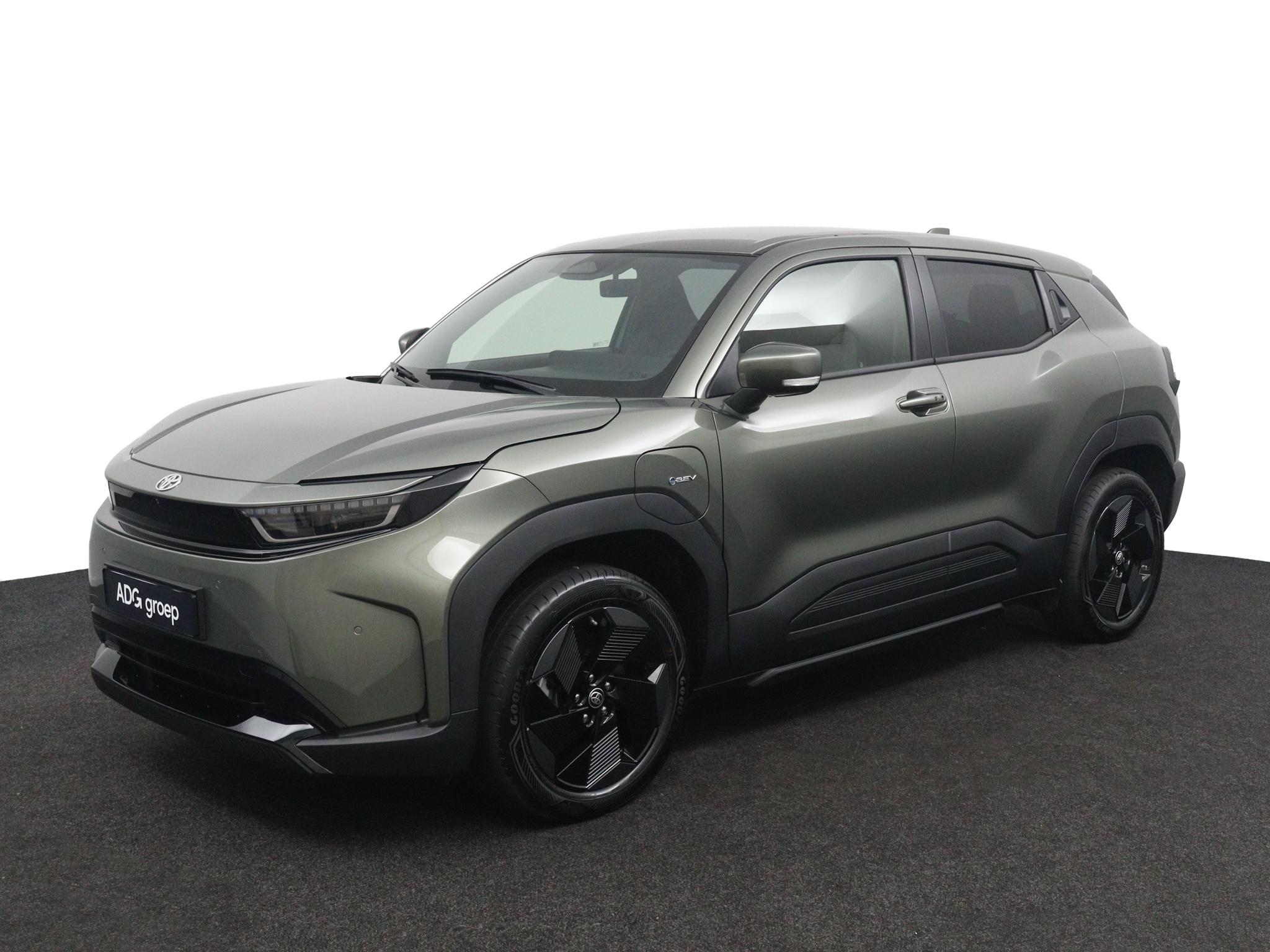 Toyota Urban Cruiser Dynamic 61 kWh