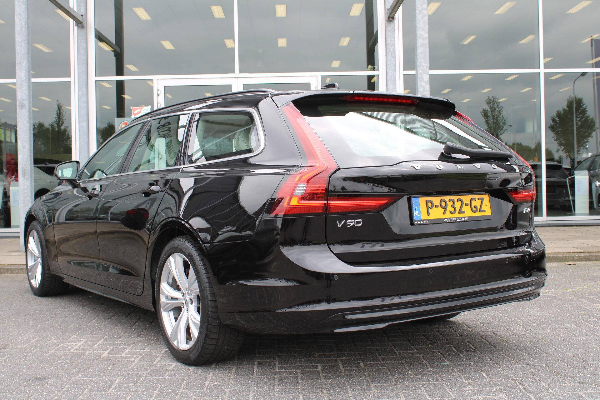 Volvo V90 B4 198PK Momentum Business - Afbeelding 3