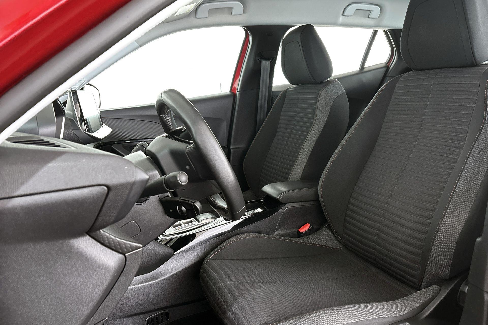 Peugeot e-2008