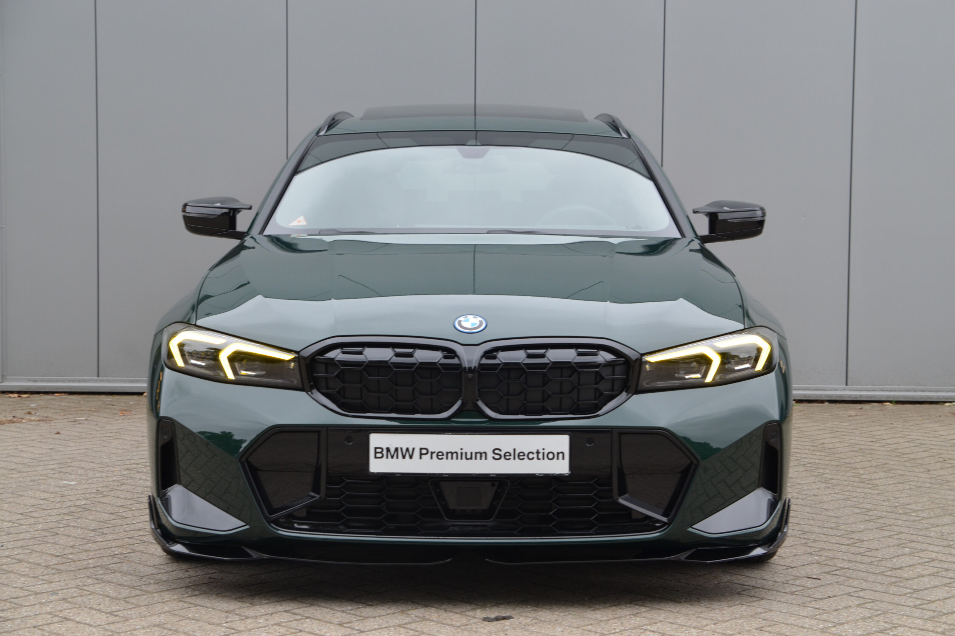 BMW 3 Serie Touring 330e M Sport Automaat