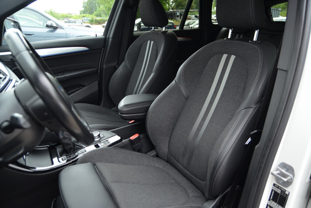 BMW X1 11
