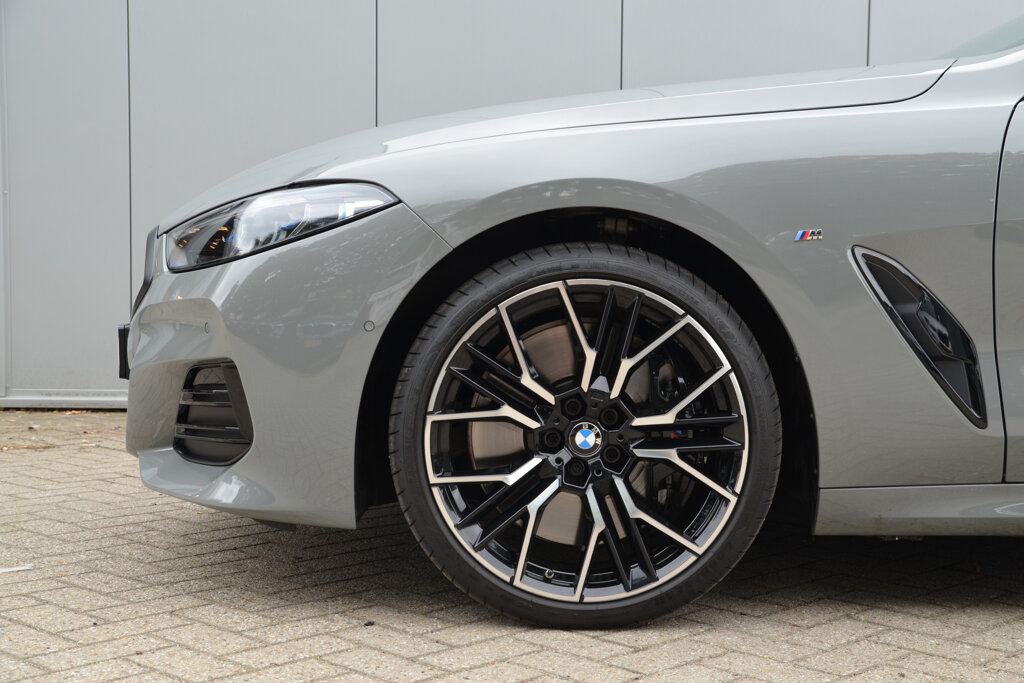 BMW 8 Serie 18