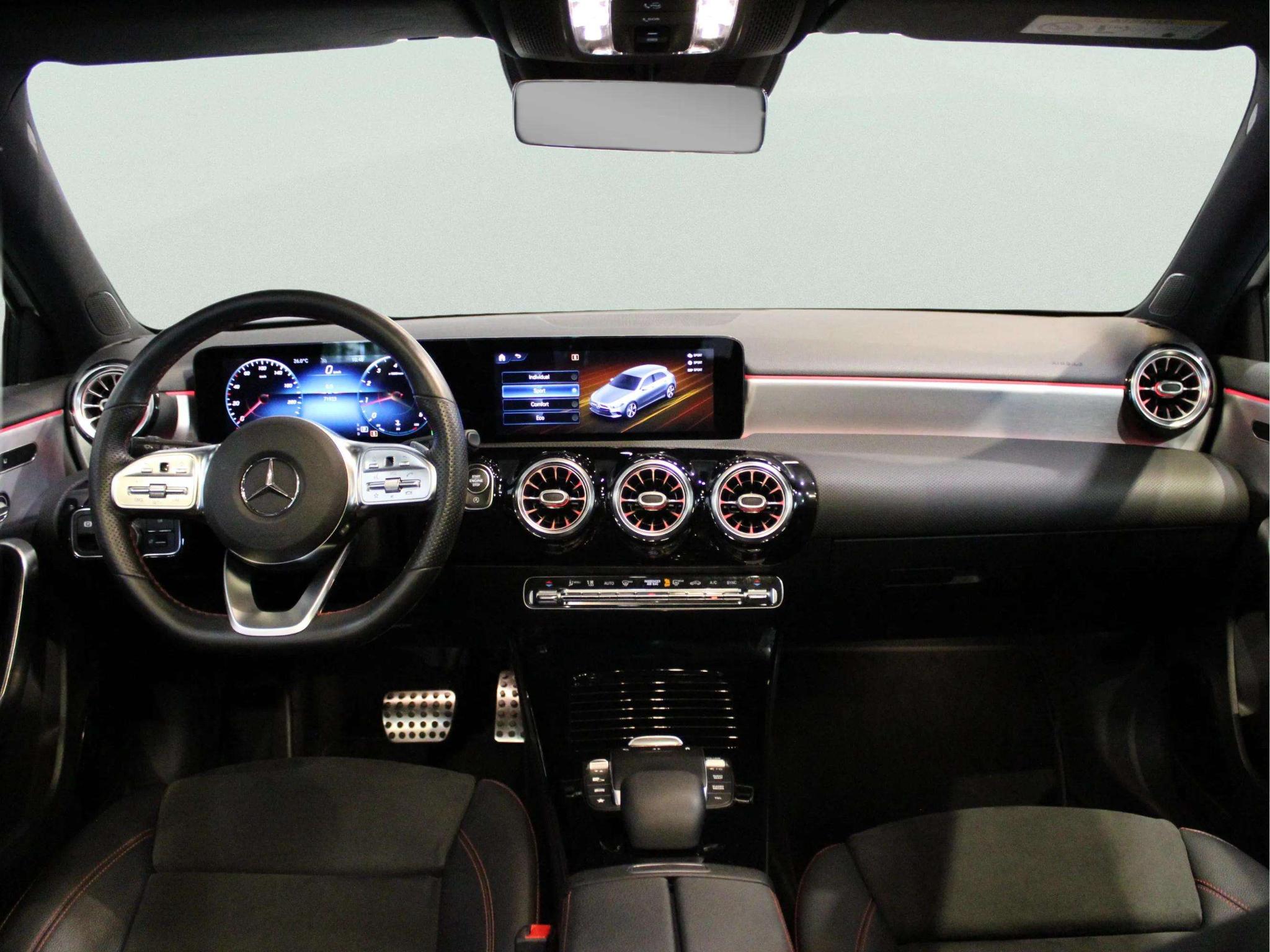 Mercedes-Benz A-Klasse Hatchback 180 Business Solution AMG - Afbeelding 3
