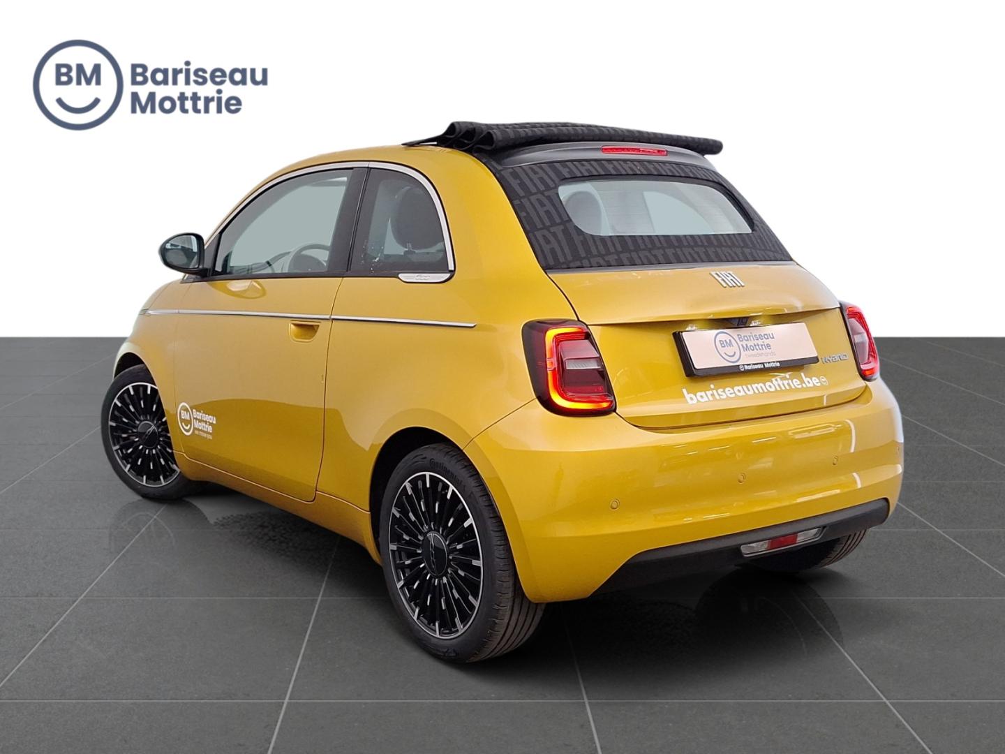 Fiat 500C LA PRIMA *LEDER*CAMERA ACHTER EN SENSOREN*ZETELVERWARMING*CARPLAY*DAB*GPS* - Afbeelding 4