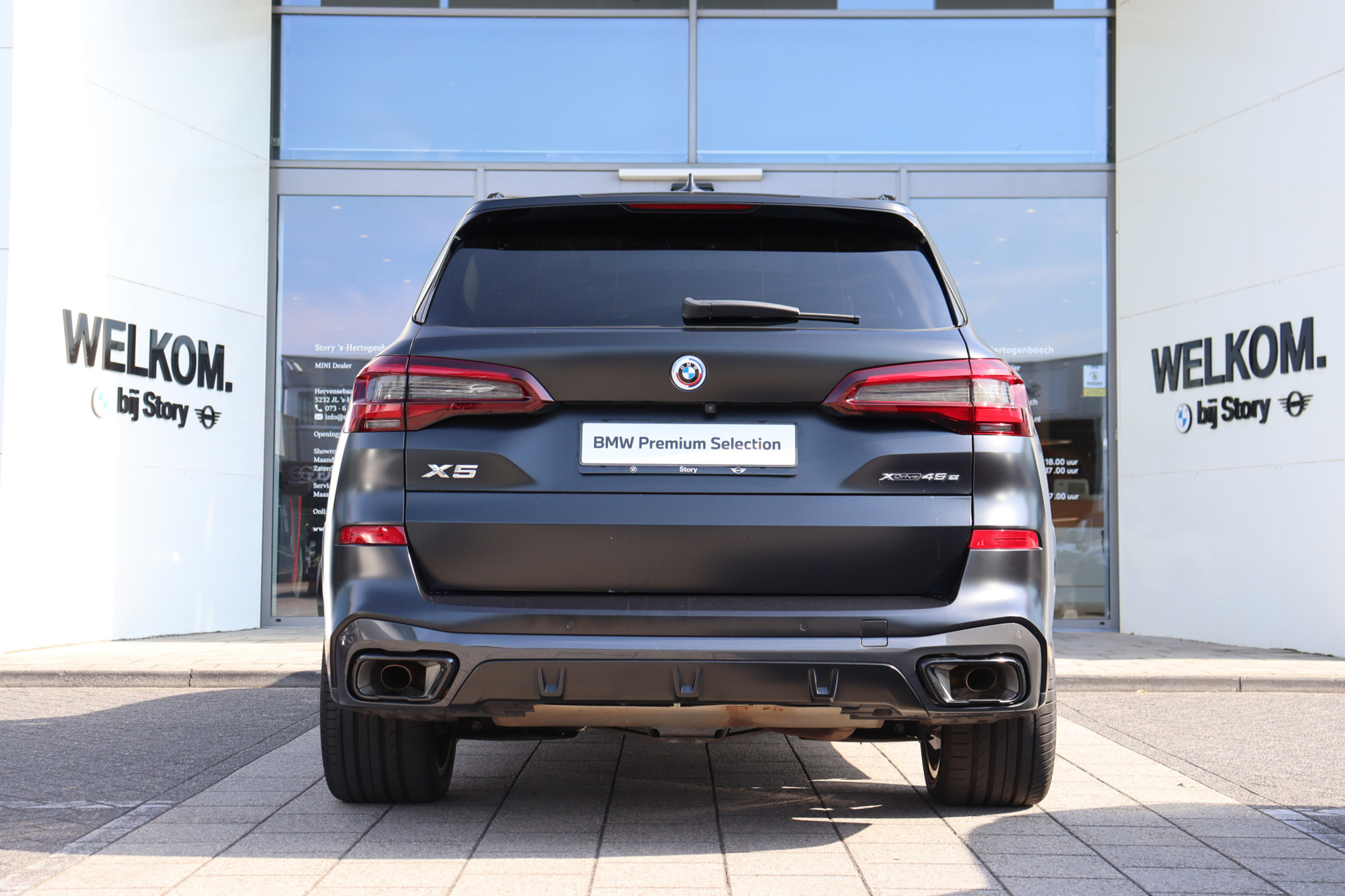 BMW X5 8