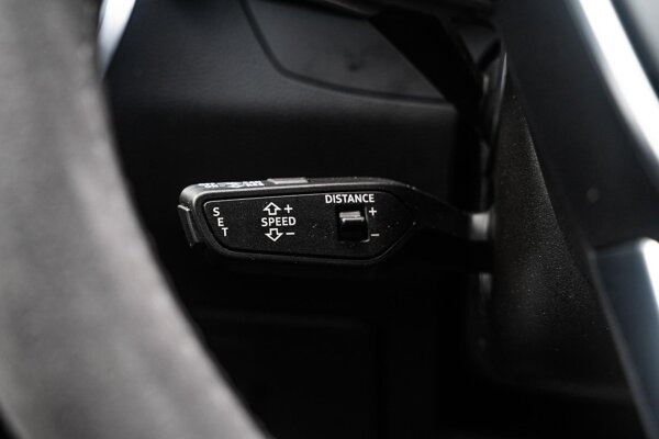 cruise control adaptief met Stop&Go cruise control adaptief met Stop&Go