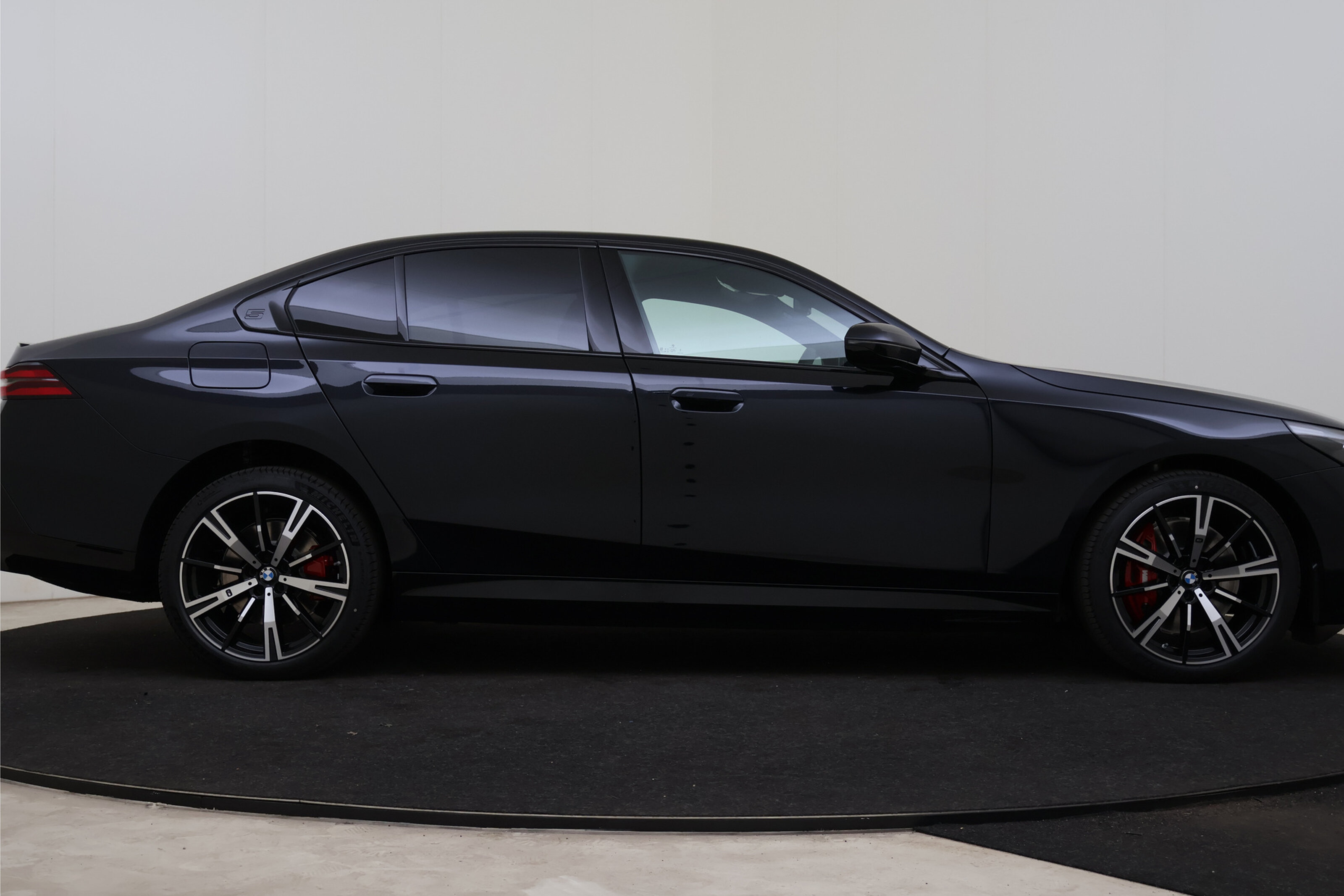 BMW i5 7