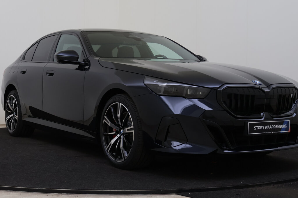 BMW i5 13