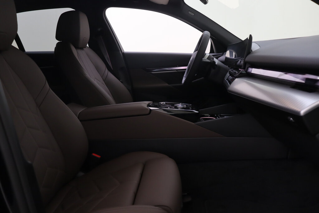 BMW i5 19