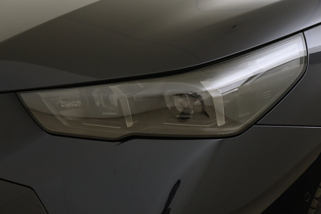 BMW i5 44
