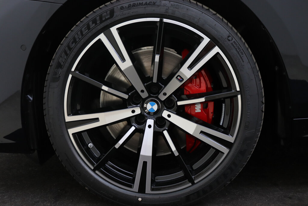 BMW i5 46
