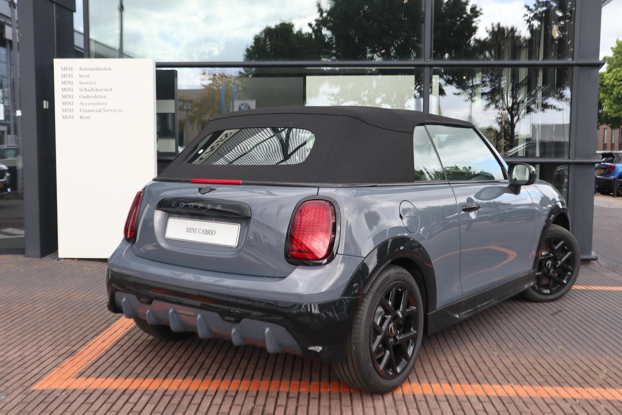 MINI Cabrio