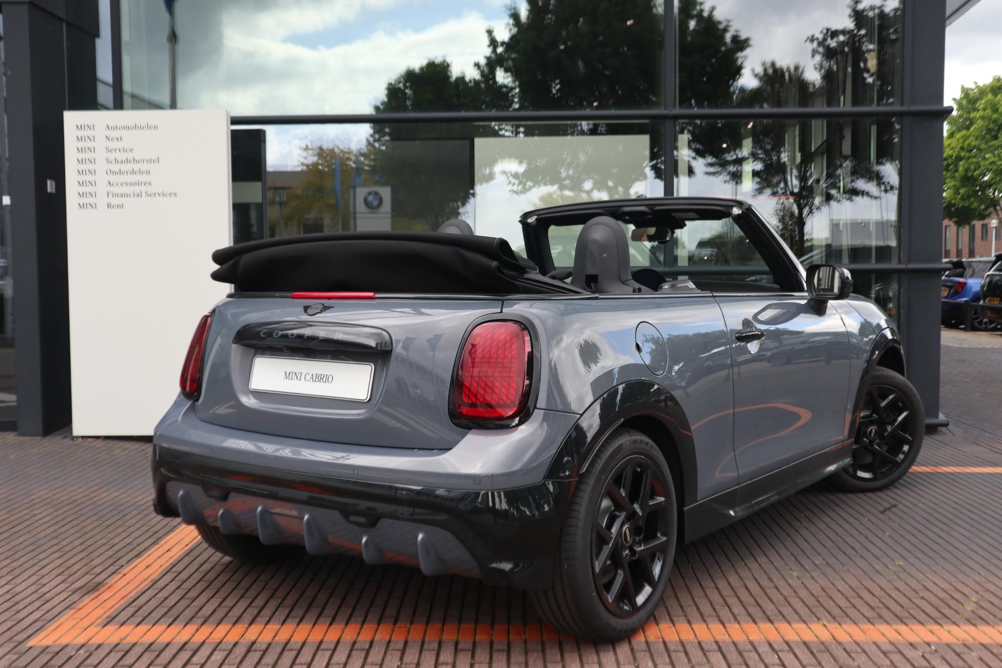 MINI Cabrio