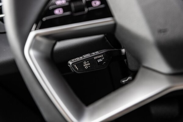 cruise control adaptief met Stop&Go en stuurhulp cruise control adaptief met Stop&Go en stuurhulp