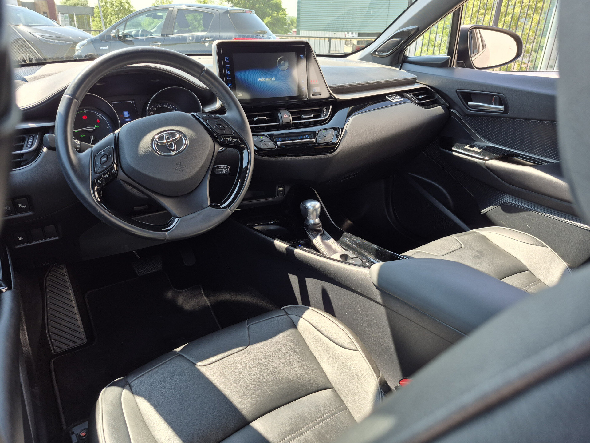 Toyota C-HR 1.8 Hybrid Black Edition - Afbeelding 2