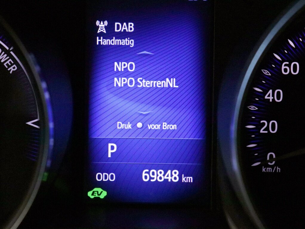 Toyota C-HR 1.8 Hybrid Style | Trekhaak | Blind Spot | Stoelverwarming - Afbeelding 4