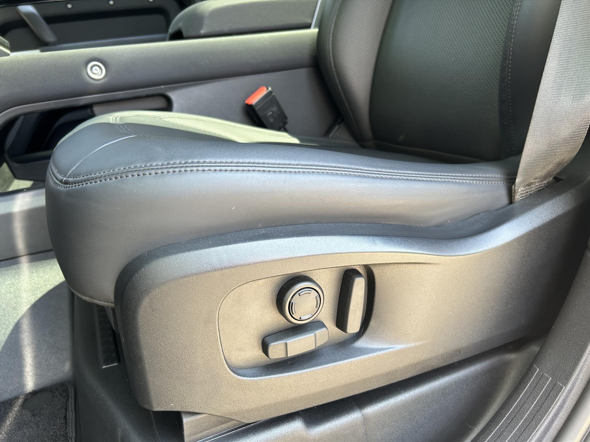 Land Rover Defender - foto 12